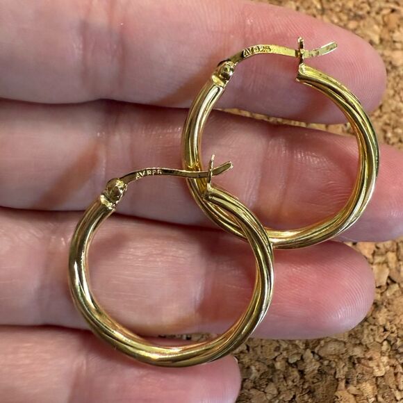 NEW Nordstrom Gold Plated 925 Sterling Silver Classic Twist Hoop Earrings - Picture 4 of 4